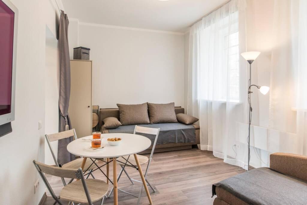 Latgales139 6 Can Stay Park In Front Of The House Free Parking Behind The Fence Self Check In Out Riga Exteriér fotografie